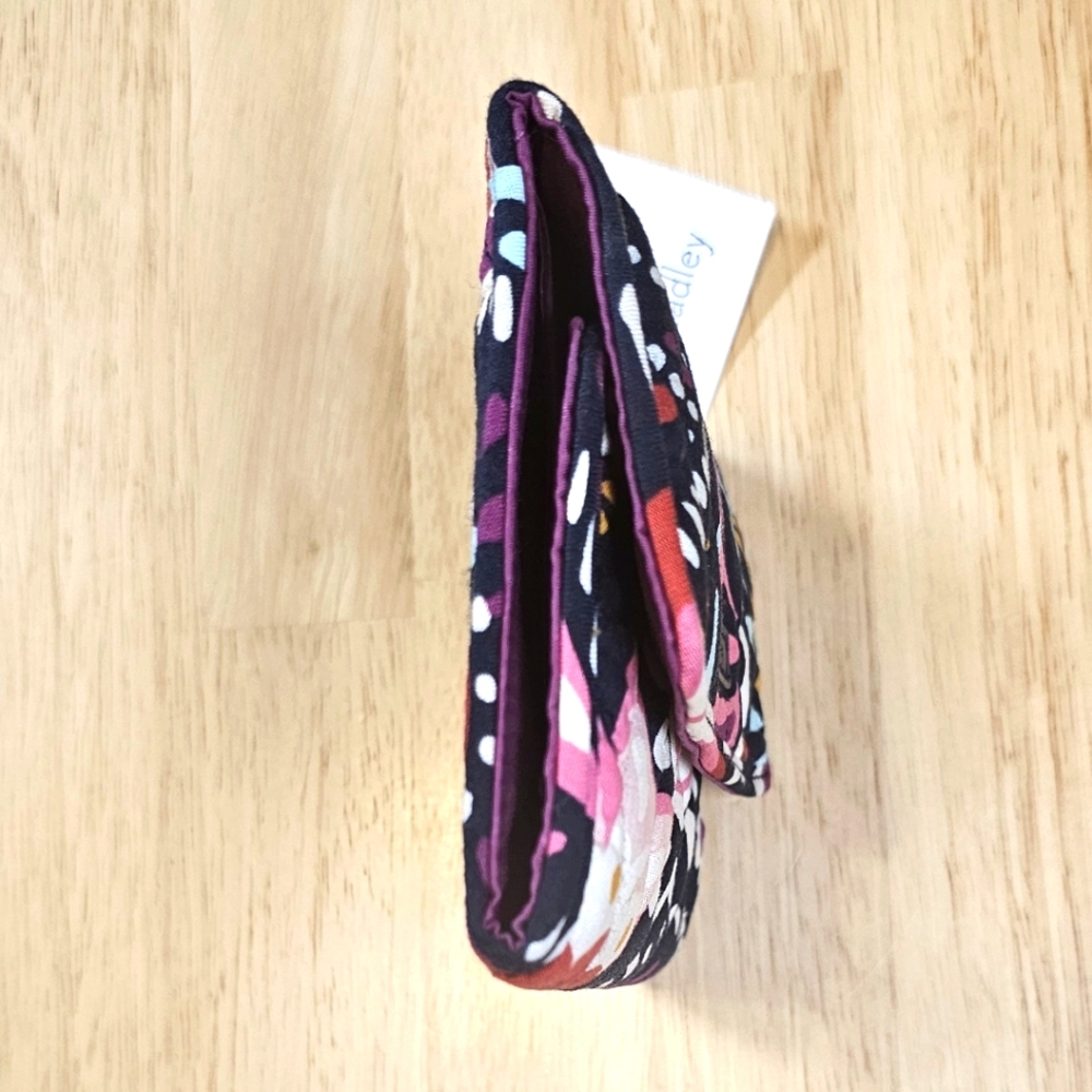 New✨️Vera Bradley Euro Wallet - Picture 7 of 8